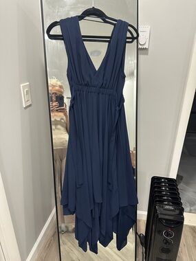 BCBGMaxAzria Navy V-Neck Handkerchief-Hem Dress